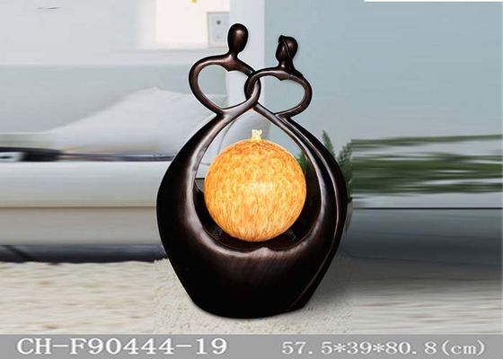 China Luzes internas da fonte de Polyresin do ouro de Brown com bola média fornecedor