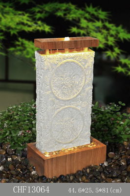 Fontes de água exteriores Handcrafted com luzes conduzidas fornecedor